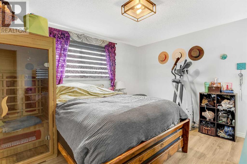 Single Family House Bungalow for Sale in   Avenue Mountview Grande Prairie 