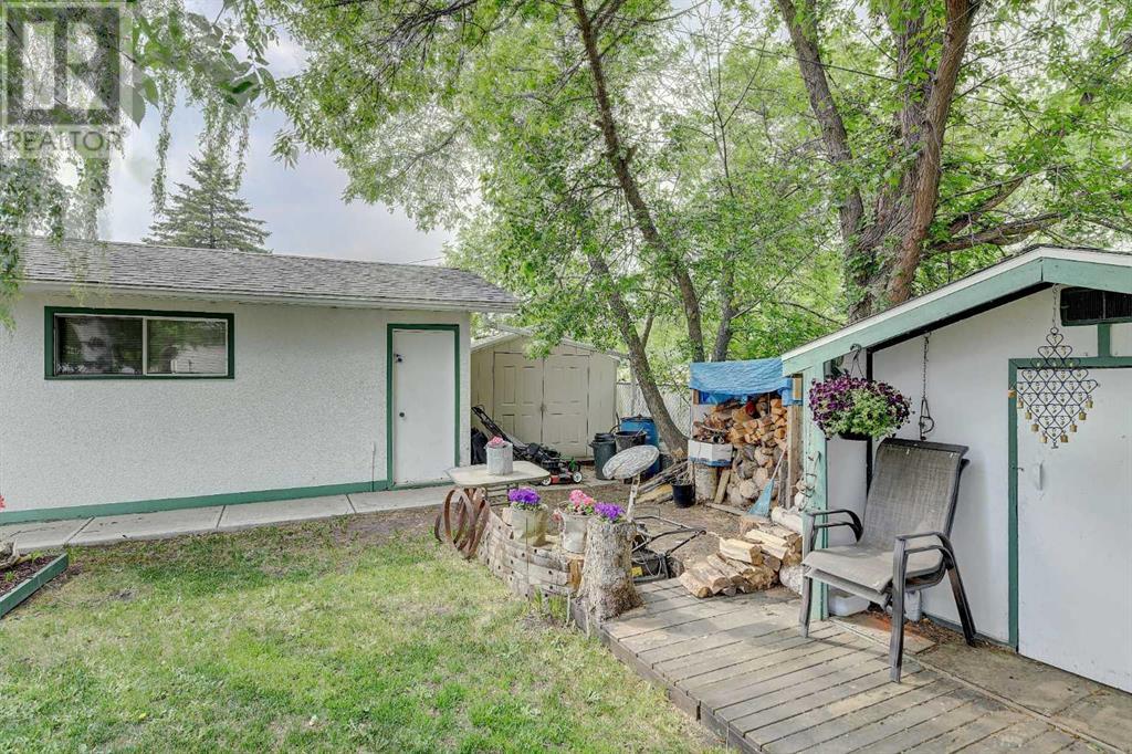 Single Family House Bungalow for Sale in   Avenue Mountview Grande Prairie 