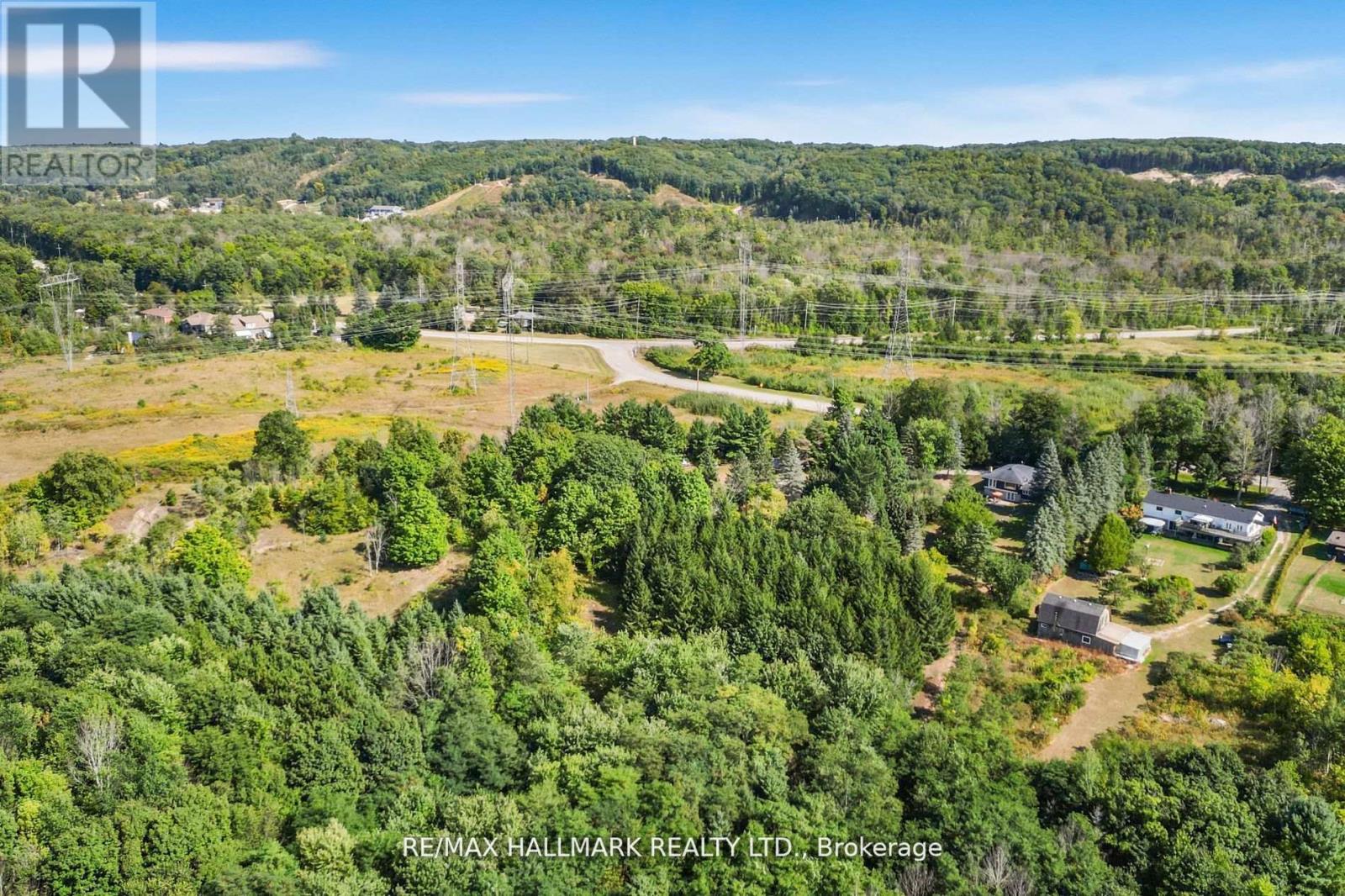 Photo 9 of 2422 Snow Valley Road, Springwater ON