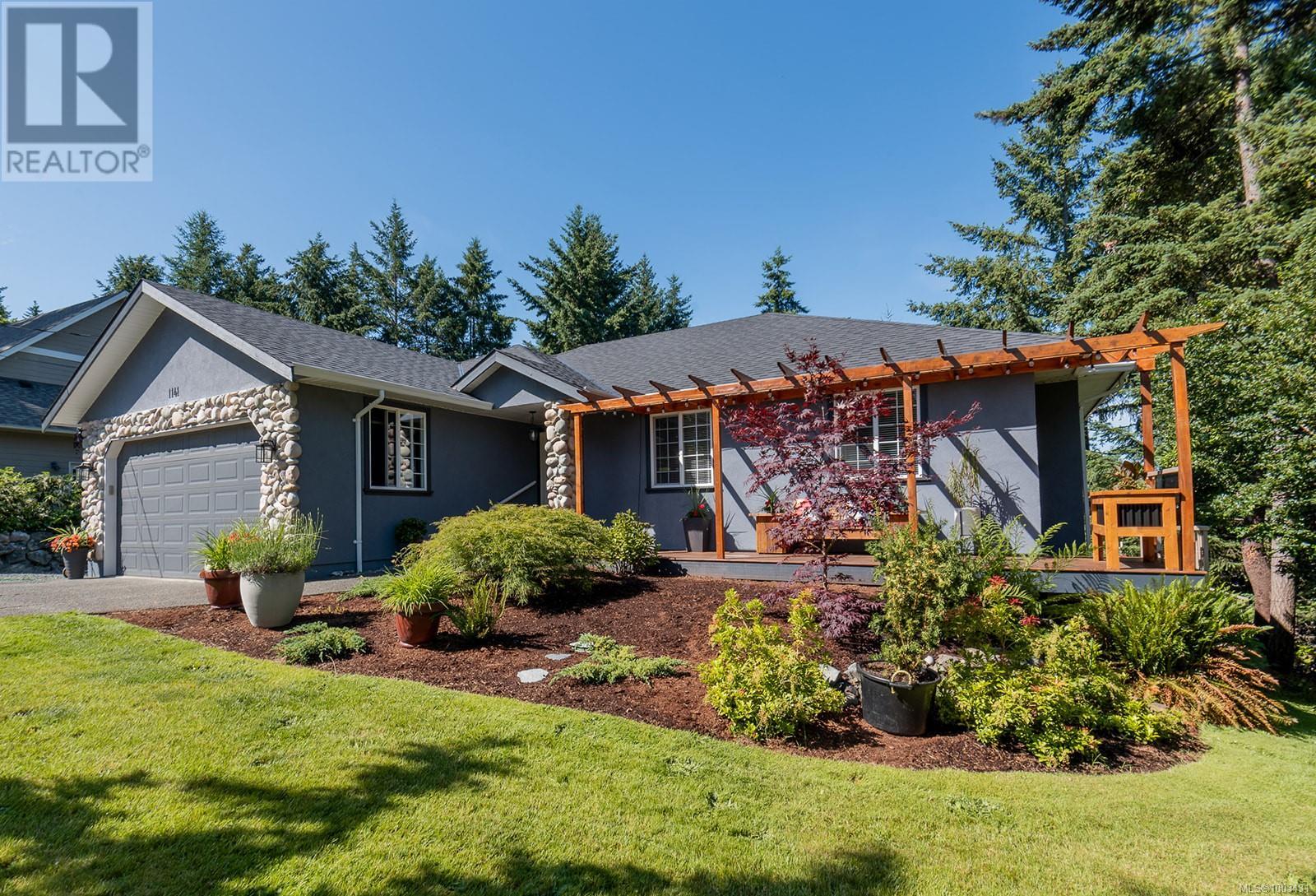 Photo 1 of 1141 Kathleen Dr, Duncan BC