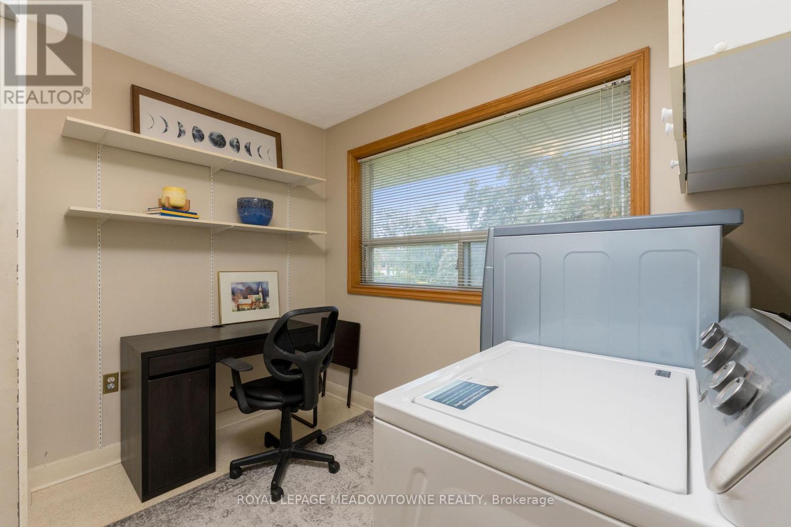 Photo 24 of 30 Lesbury Avenue, Brampton ON