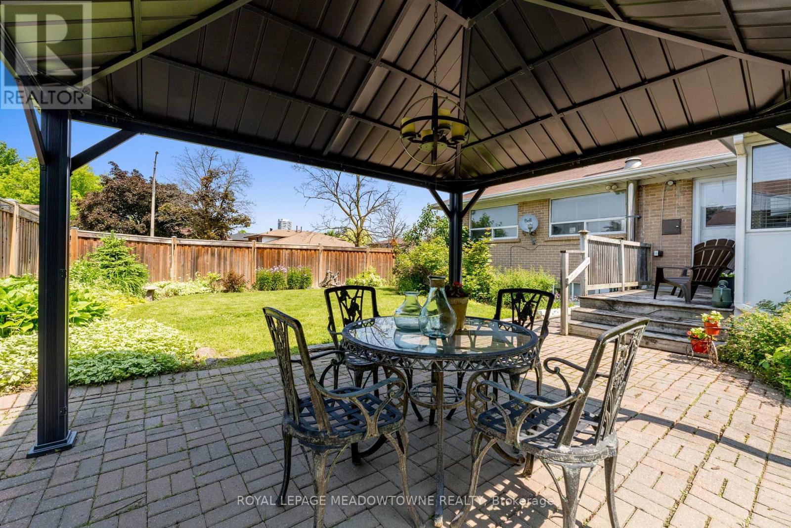 Photo 32 of 30 Lesbury Avenue, Brampton ON