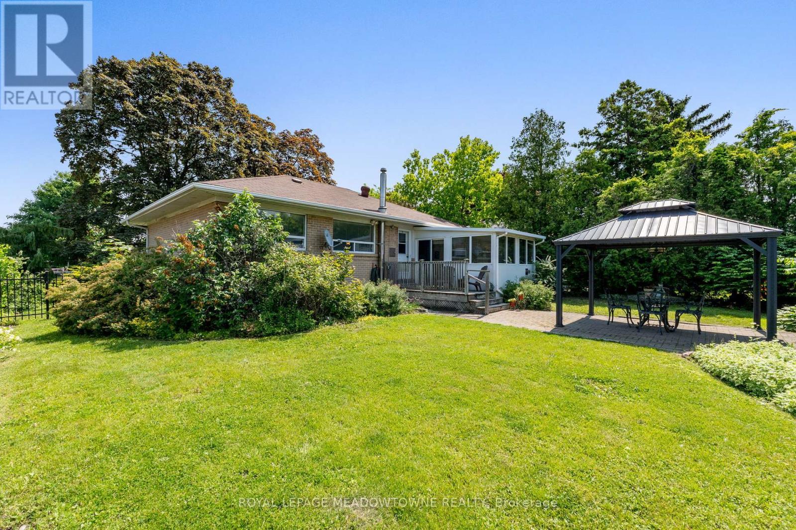 Photo 23 of 30 Lesbury Avenue, Brampton ON