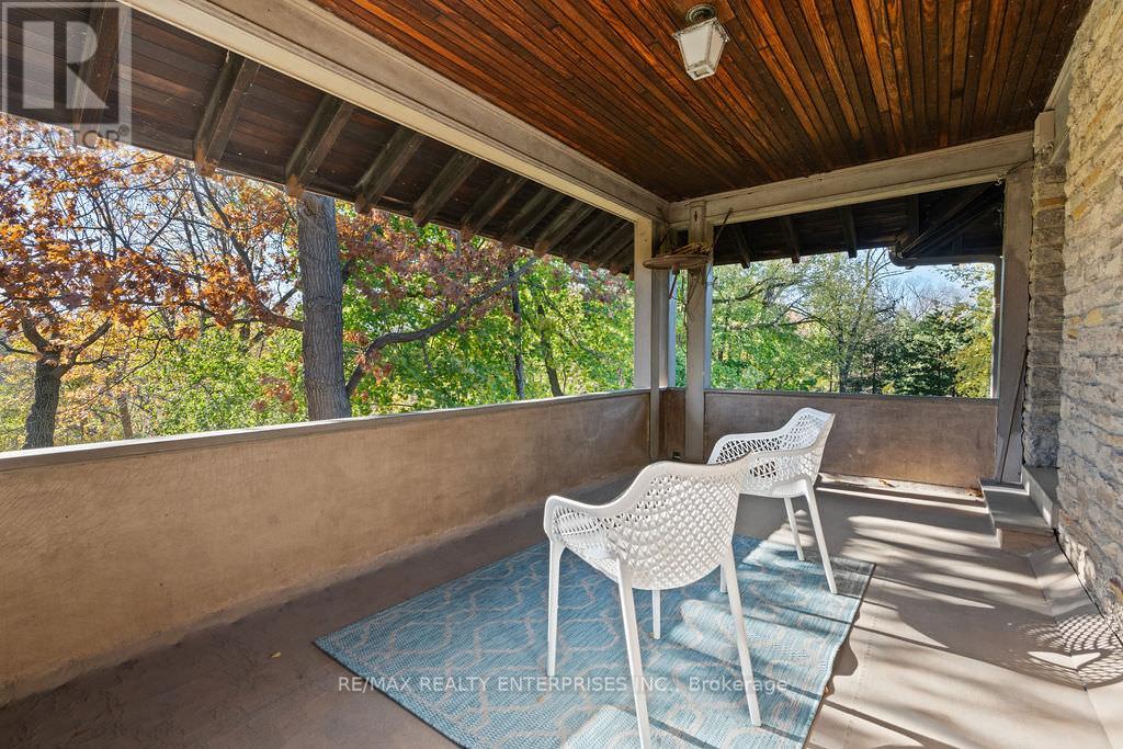 Photo 25 of 1520 Pinetree Crescent, Mississauga ON