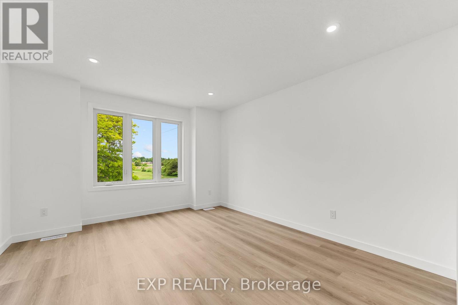 Photo 24 of 1552 Melwood Drive, St Clair ON