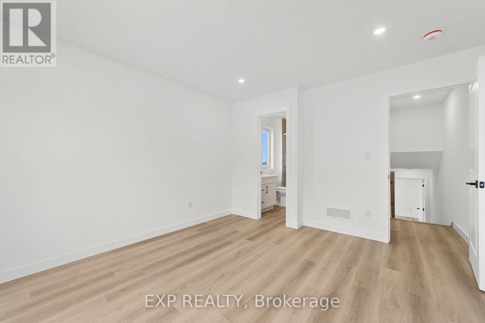 Photo 39 of 1552 Melwood Drive, St Clair ON