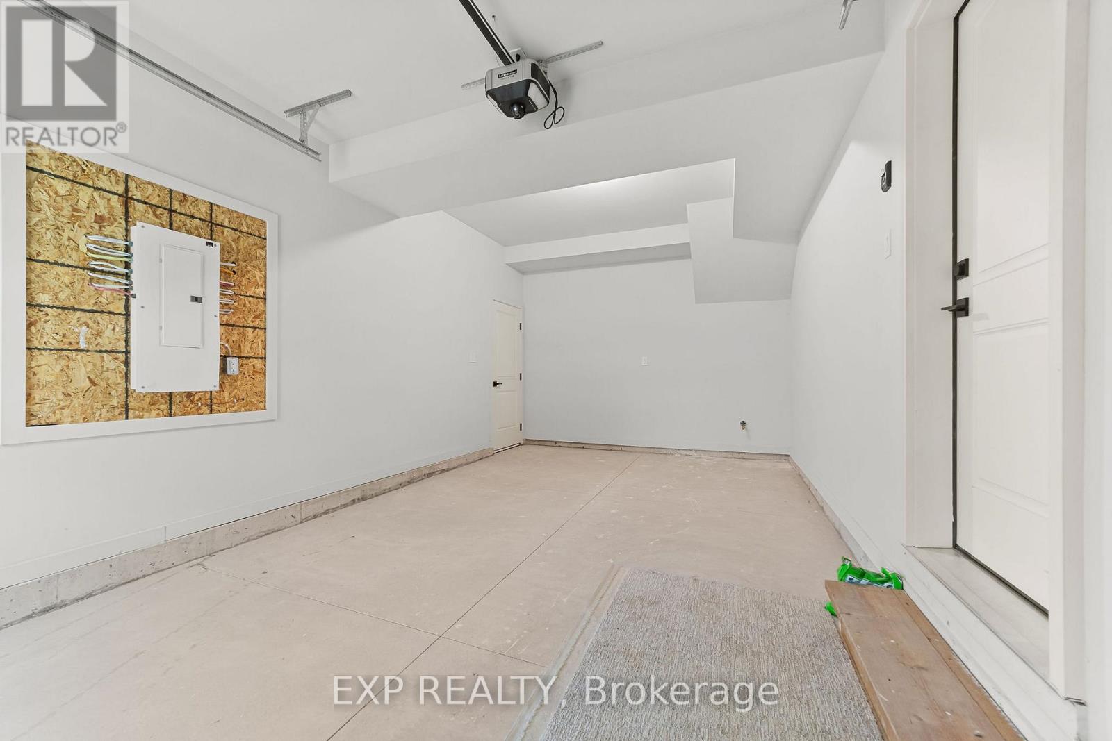 Photo 14 of 1552 Melwood Drive, St Clair ON