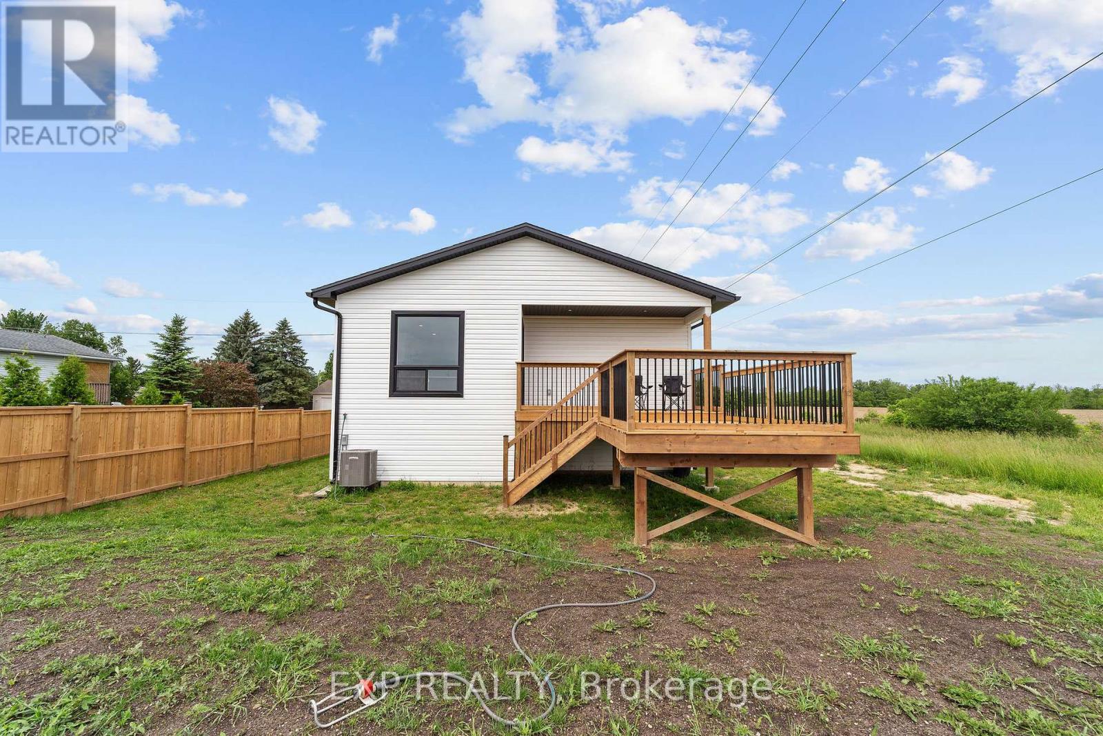 Photo 20 of 1552 Melwood Drive, St Clair ON