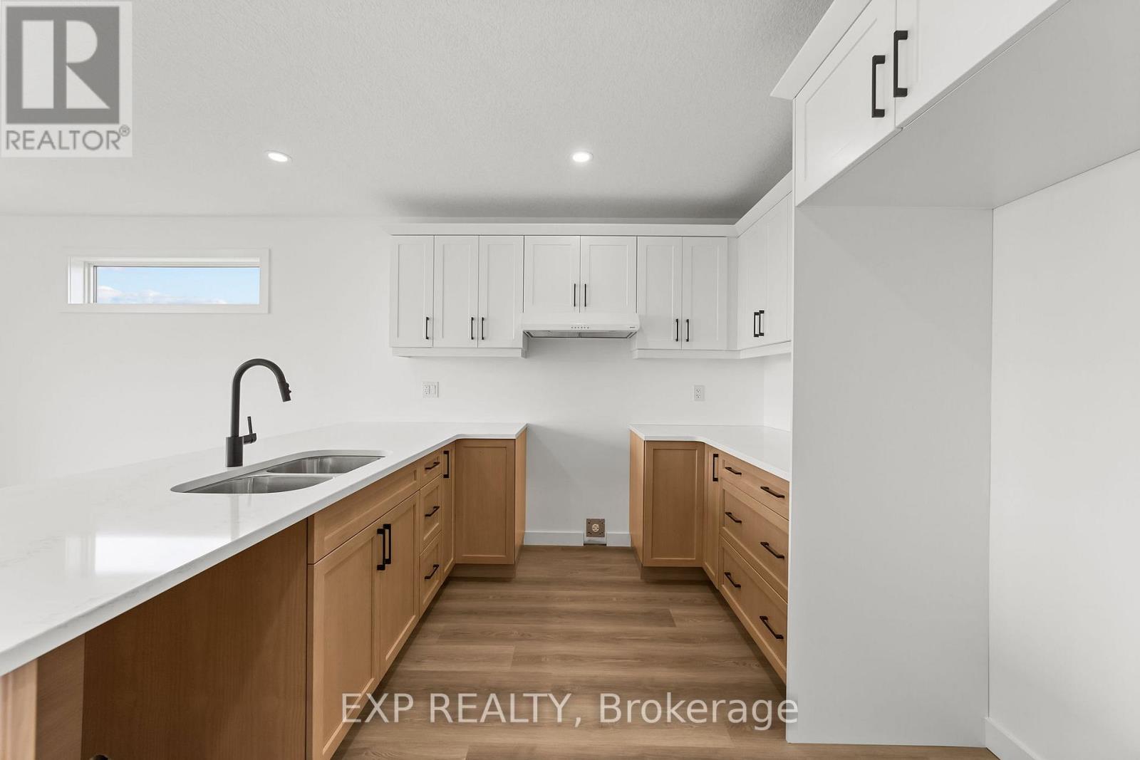 Photo 48 of 1552 Melwood Drive, St Clair ON