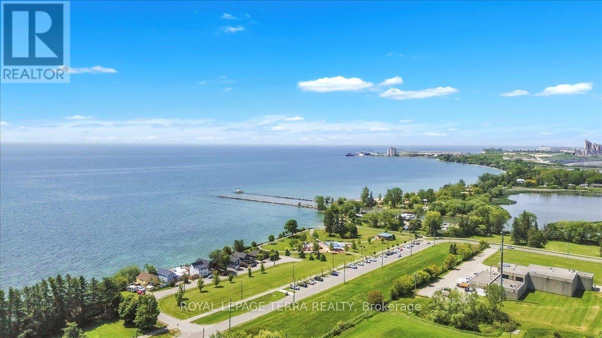 Photo 33 of 67 Cryderman Lane, Clarington ON