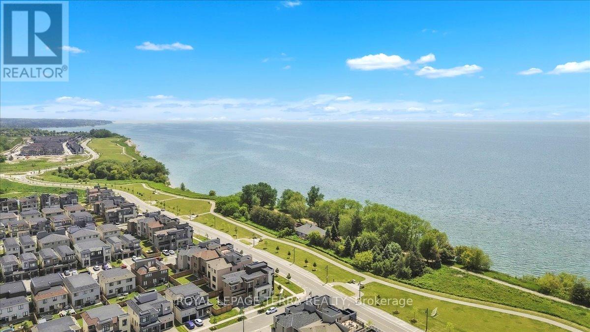 Photo 32 of 67 Cryderman Lane, Clarington ON