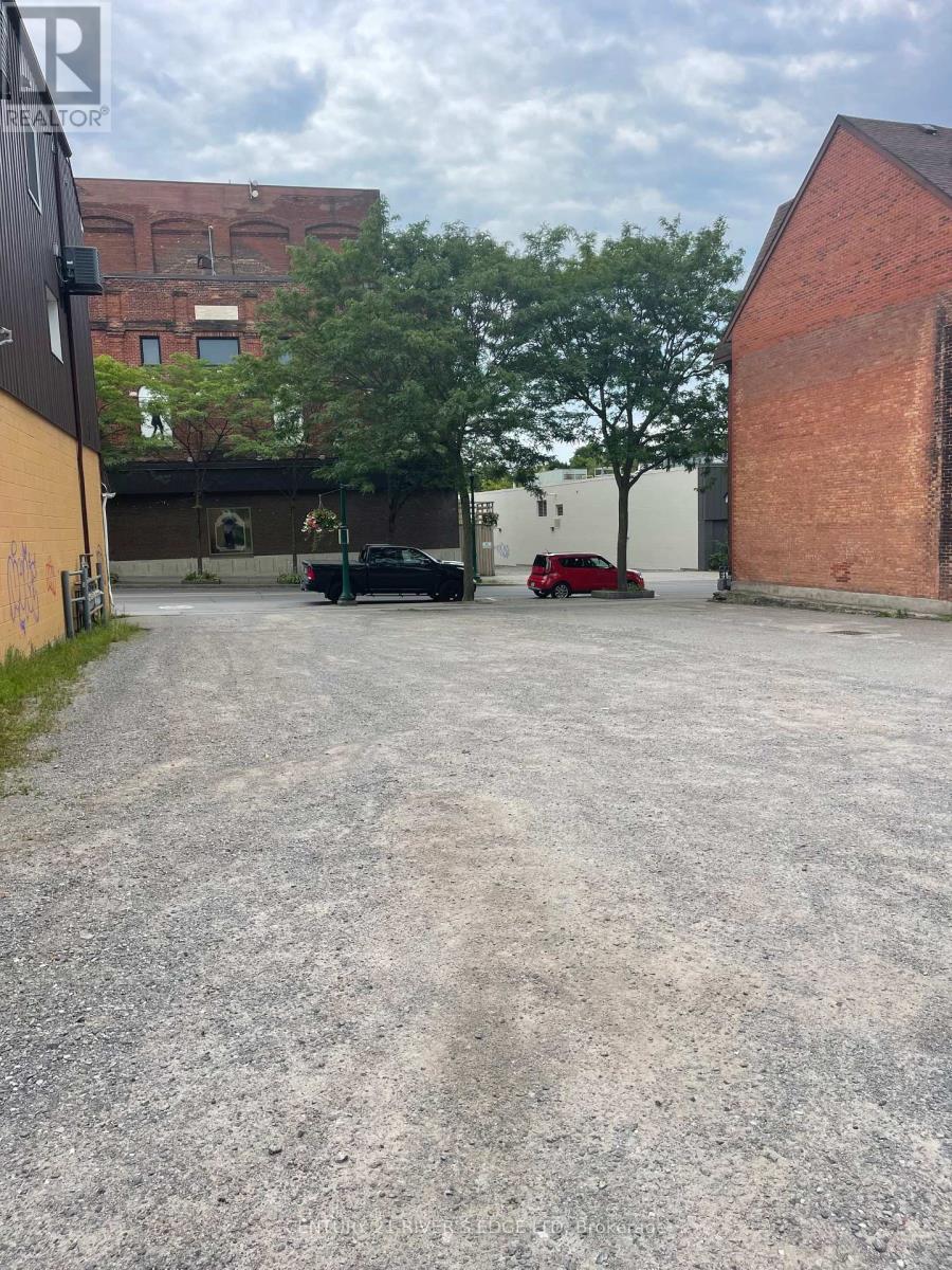 Photo 13 of 240 246 King Street W, Brockville ON