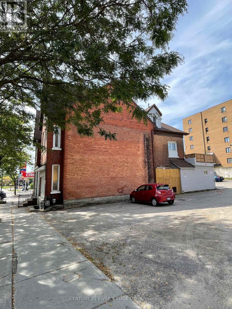 Photo 3 of 240 246 King Street W, Brockville ON