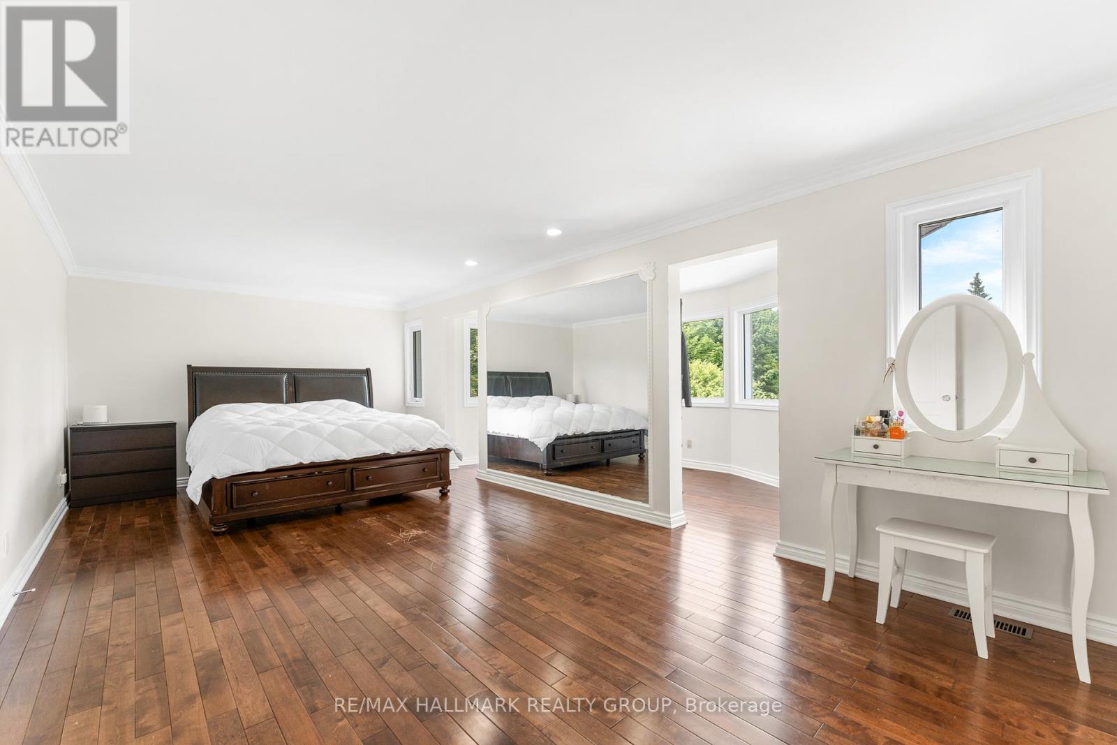 Photo 25 of 5749 Knights Drive, Ottawa ON