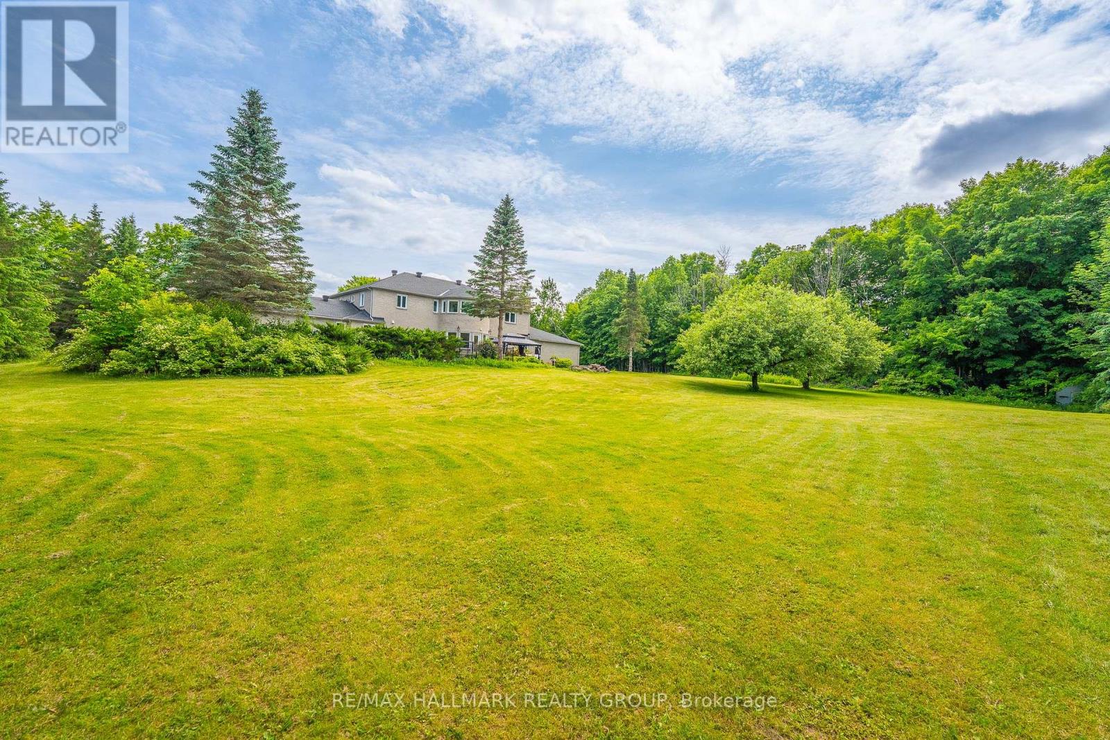 Photo 48 of 5749 Knights Drive, Ottawa ON
