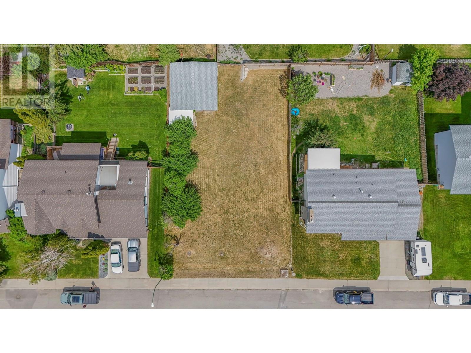  604 16TH  S Street, Cranbrook