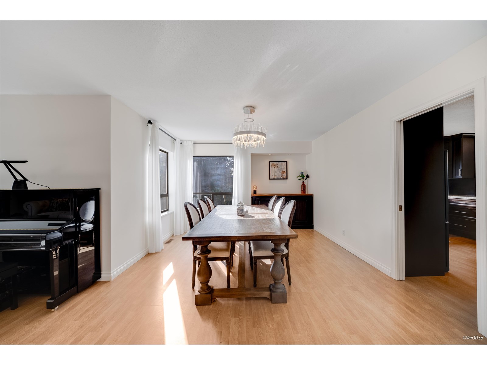 Photo 11 of 2213 129 A Street, Surrey BC