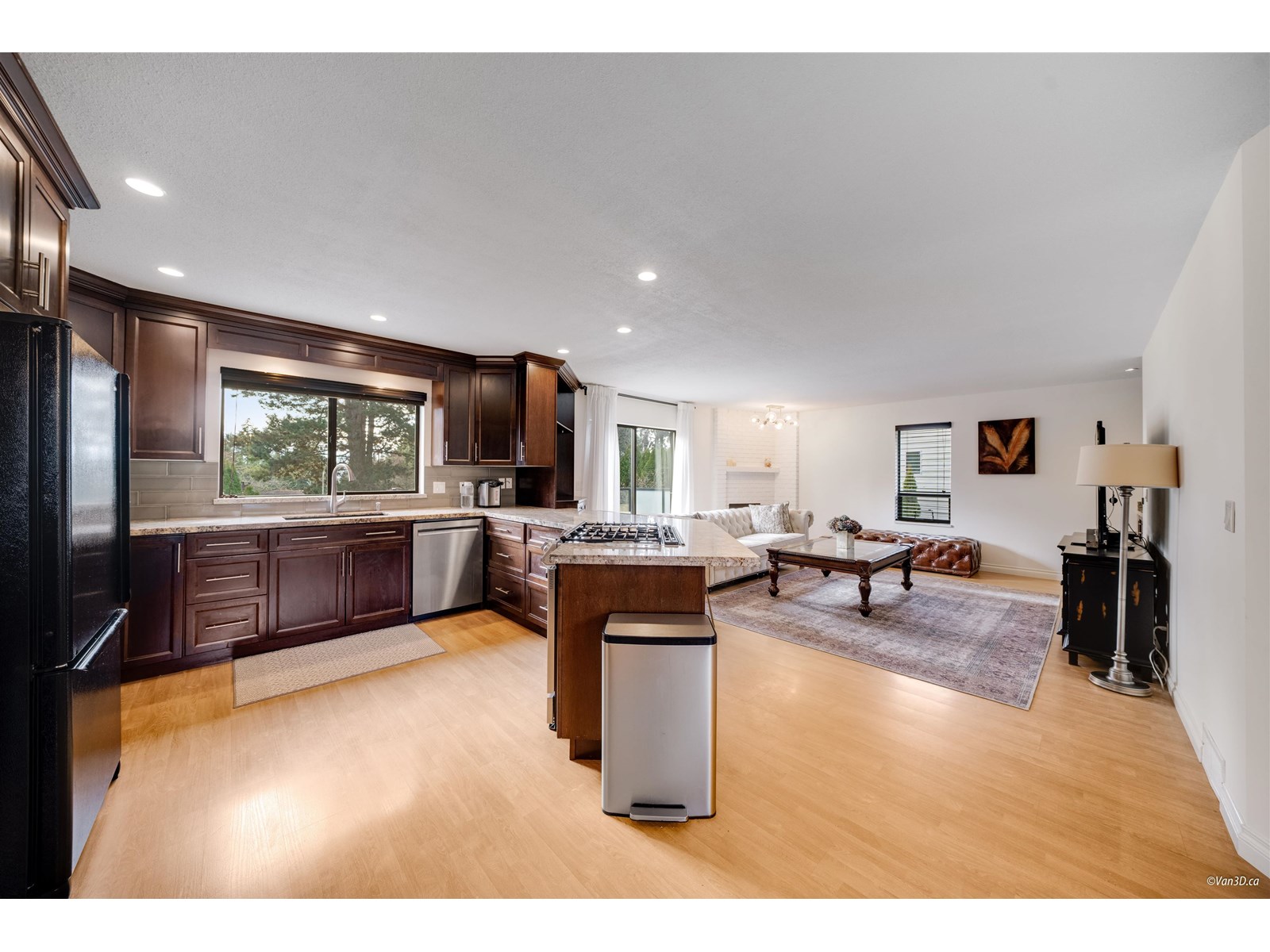 Photo 18 of 2213 129 A Street, Surrey BC