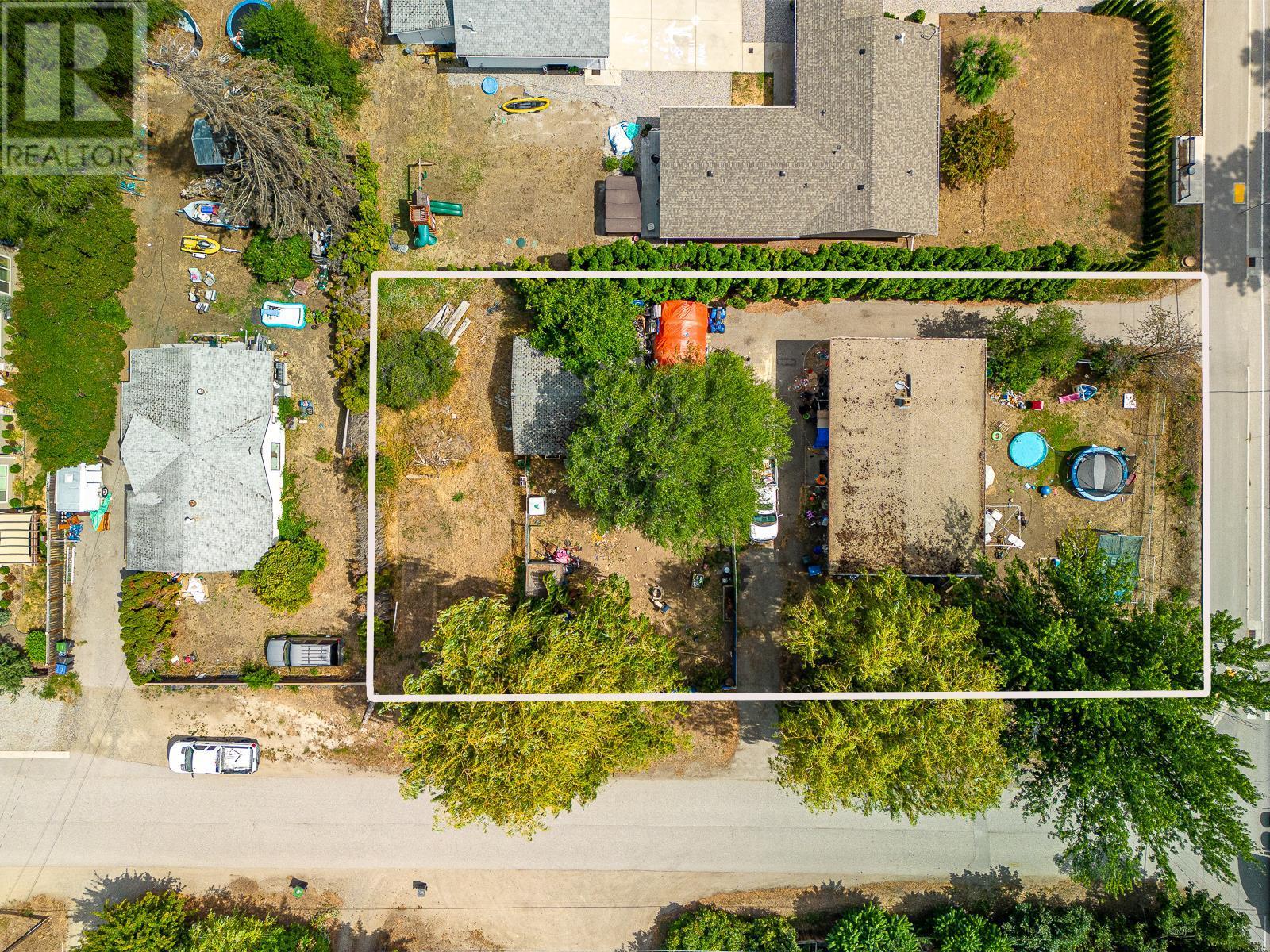  3310 Beaver Lake Road, Lake Country