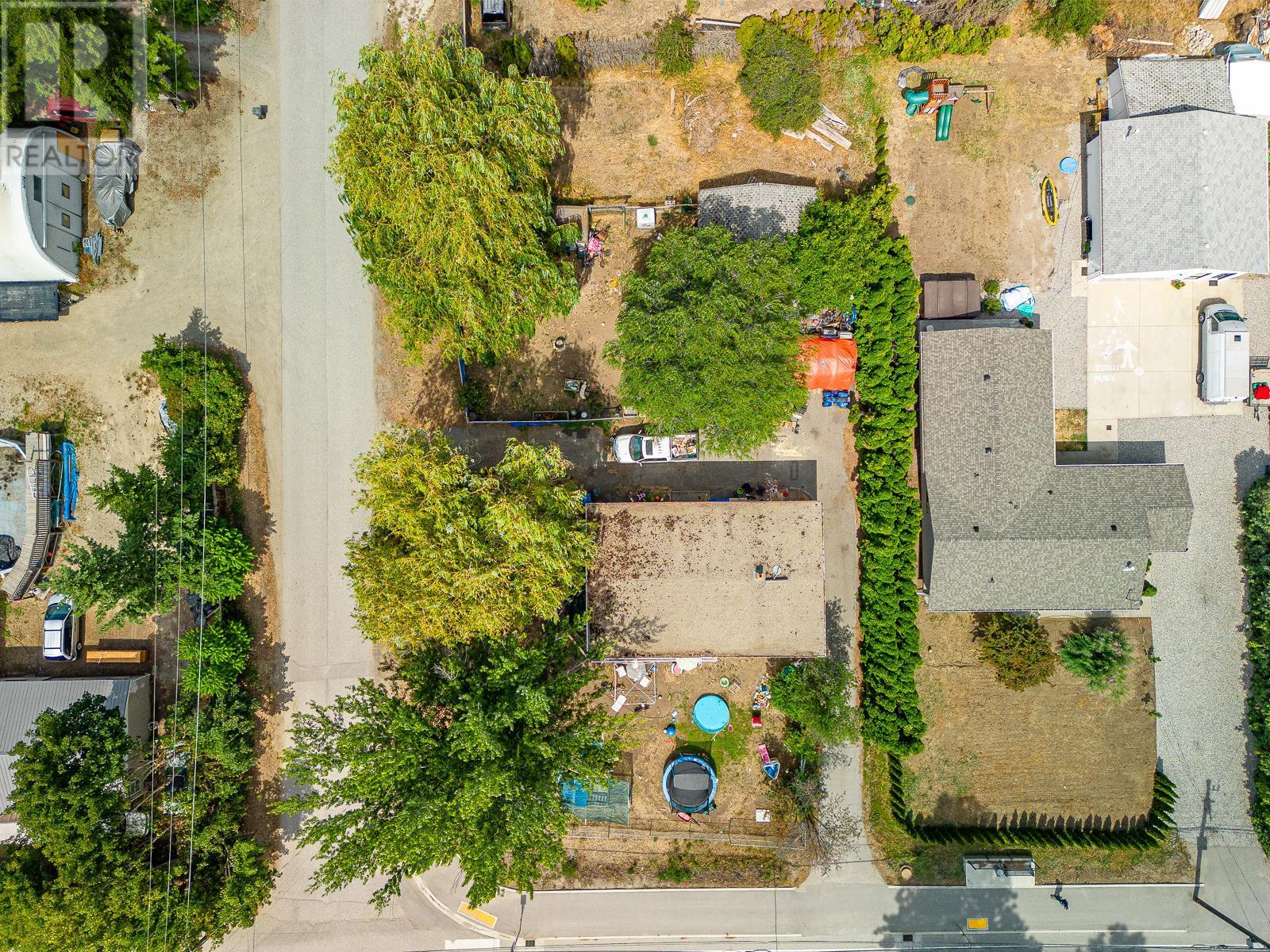  3310 Beaver Lake Road, Lake Country