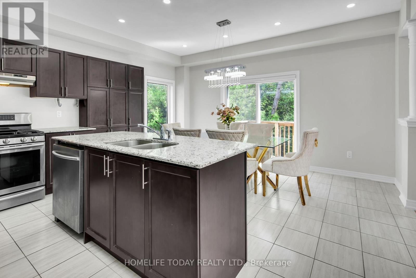Photo 34 of 265 Bruce Cameron Drive, Clarington ON