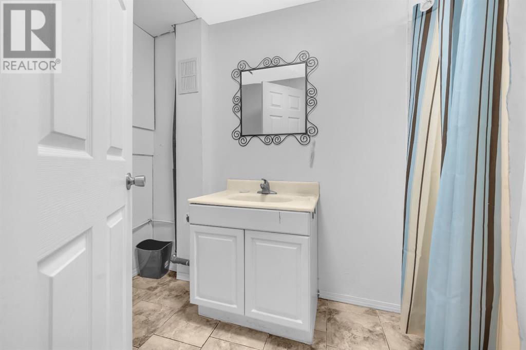 Single Family House for Sale in  Tararidge Close NE Taradale Calgary 
