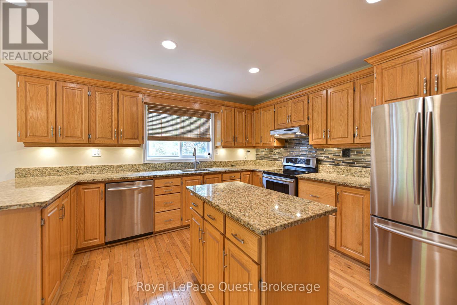 Photo 28 of 27 Heyden Avenue, Orillia ON