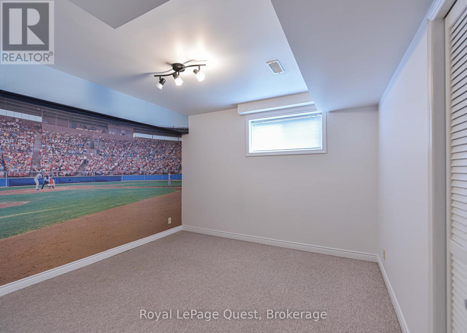Photo 38 of 27 Heyden Avenue, Orillia ON