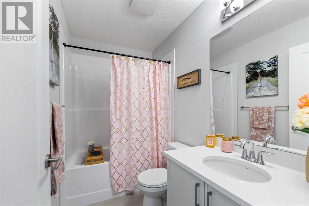 Single Family House for Sale in  Copperstone Manor SE Copperfield Calgary 