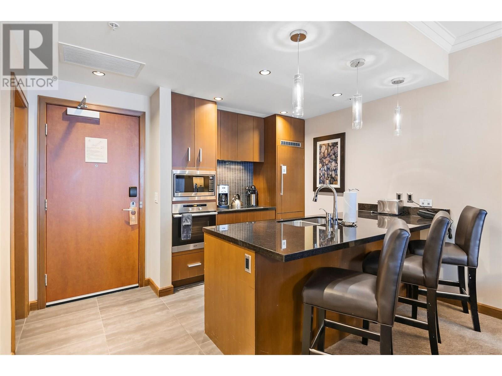 2950 Camozzi Road Unit# 2527, Revelstoke