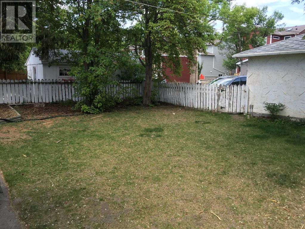 Single Family House Bungalow for Sale in   Street S Victoria Park Lethbridge 