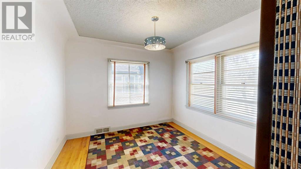 Single Family House Bungalow for Sale in   Street S Victoria Park Lethbridge 