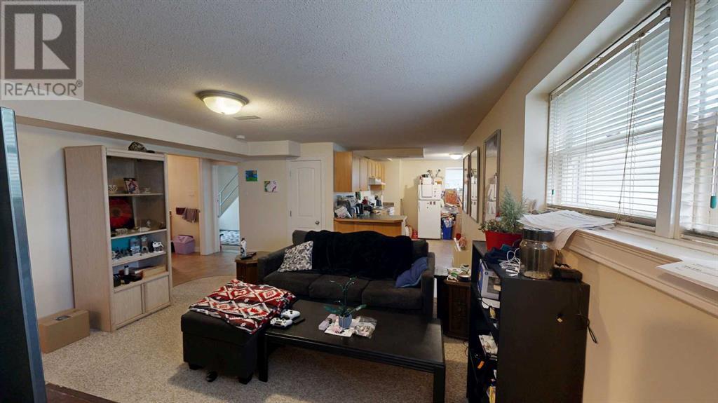 Single Family House Bungalow for Sale in   Street S Victoria Park Lethbridge 