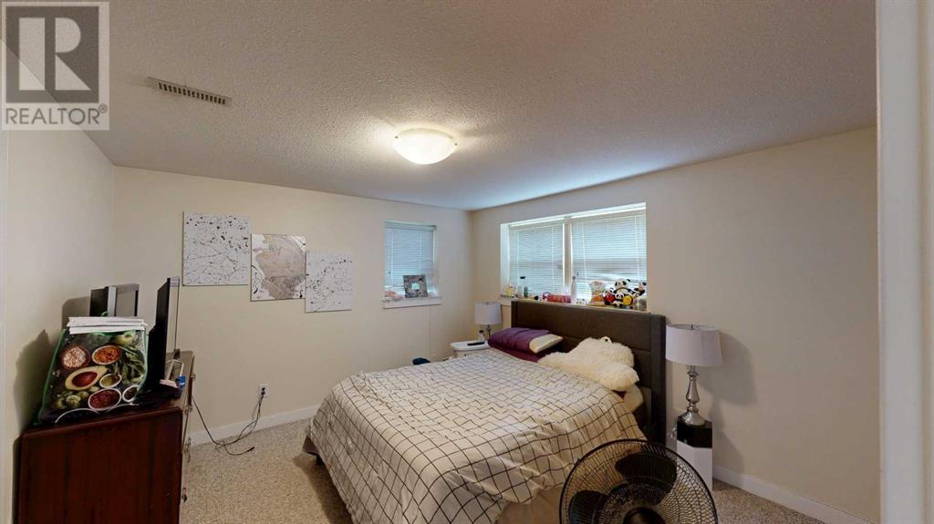 Single Family House Bungalow for Sale in   Street S Victoria Park Lethbridge 