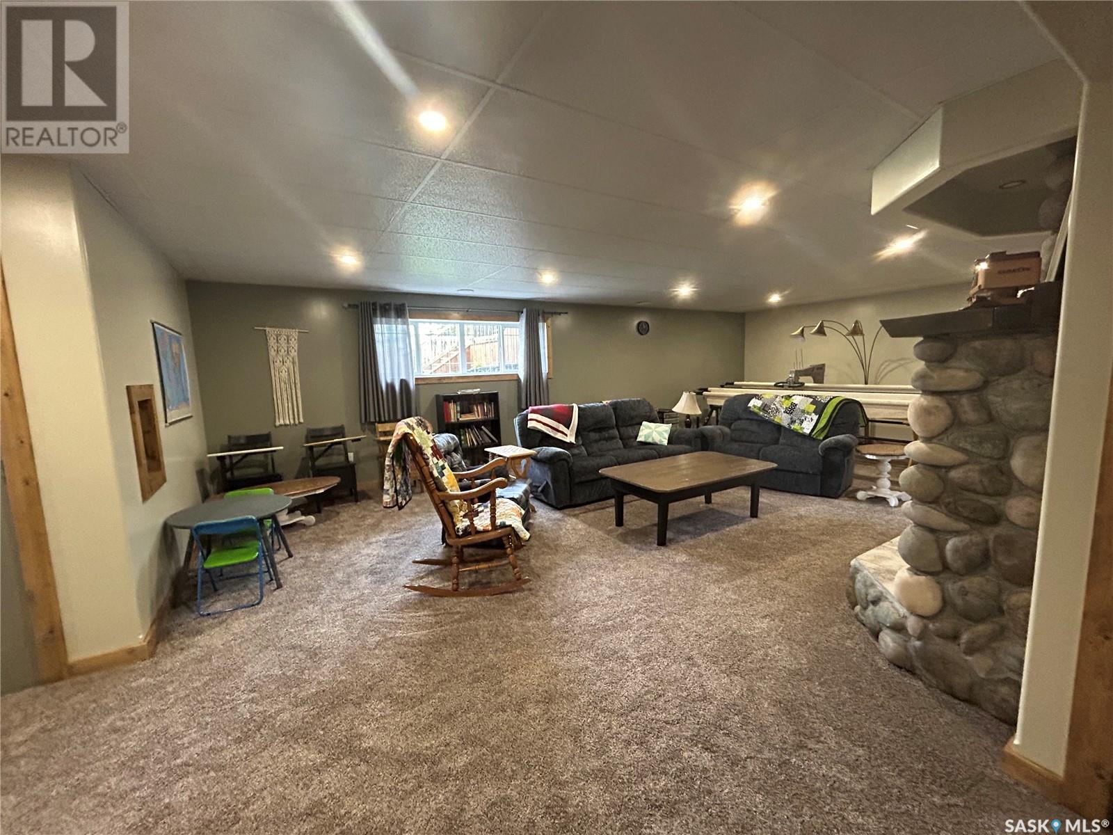 Photo 14 of 455 4th Street, Carrot River SK