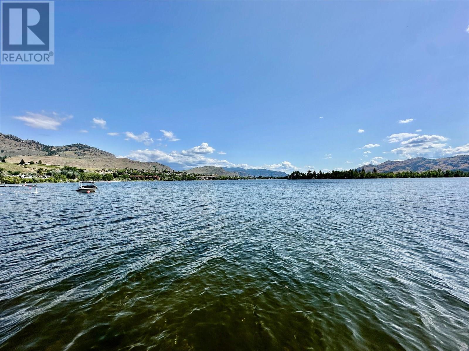 8 BAYVIEW Crescent, Osoyoos