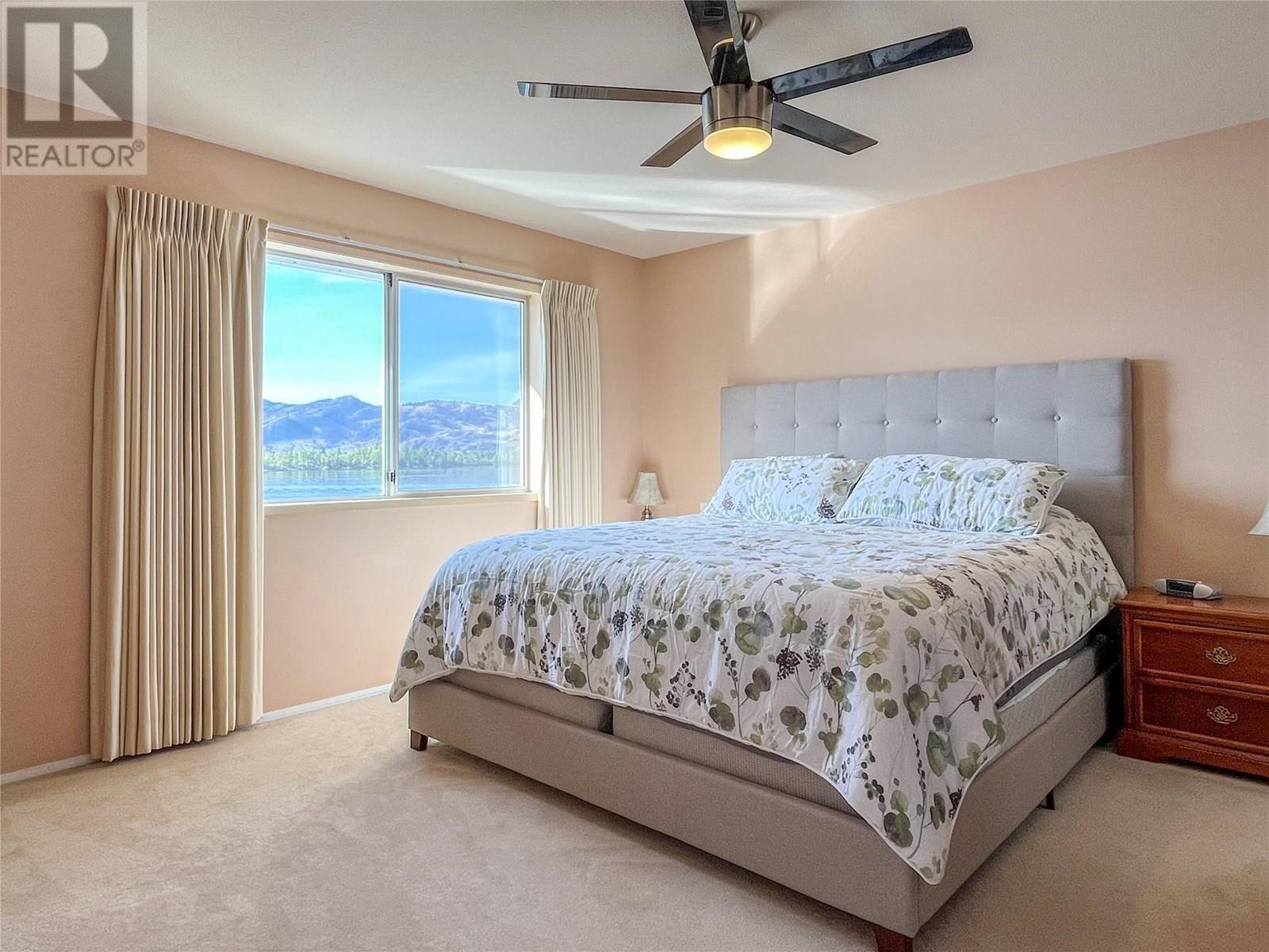 8 BAYVIEW Crescent, Osoyoos