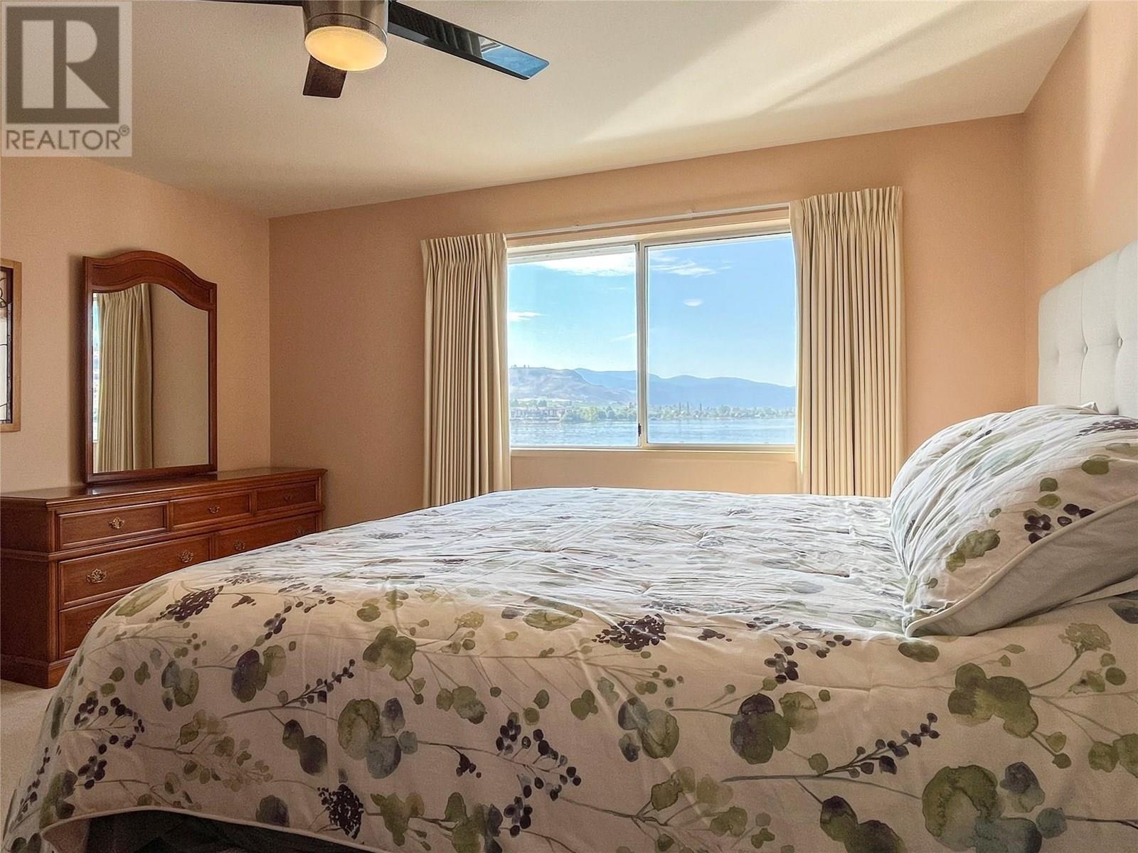 8 BAYVIEW Crescent, Osoyoos