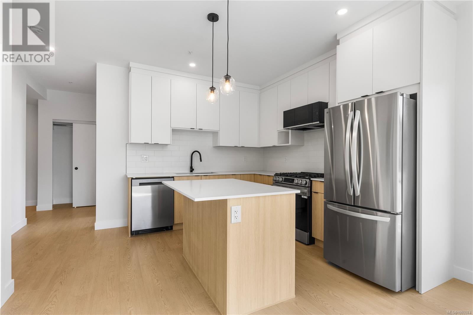 Photo 18 of 320 2629 Millstream Rd, Langford BC