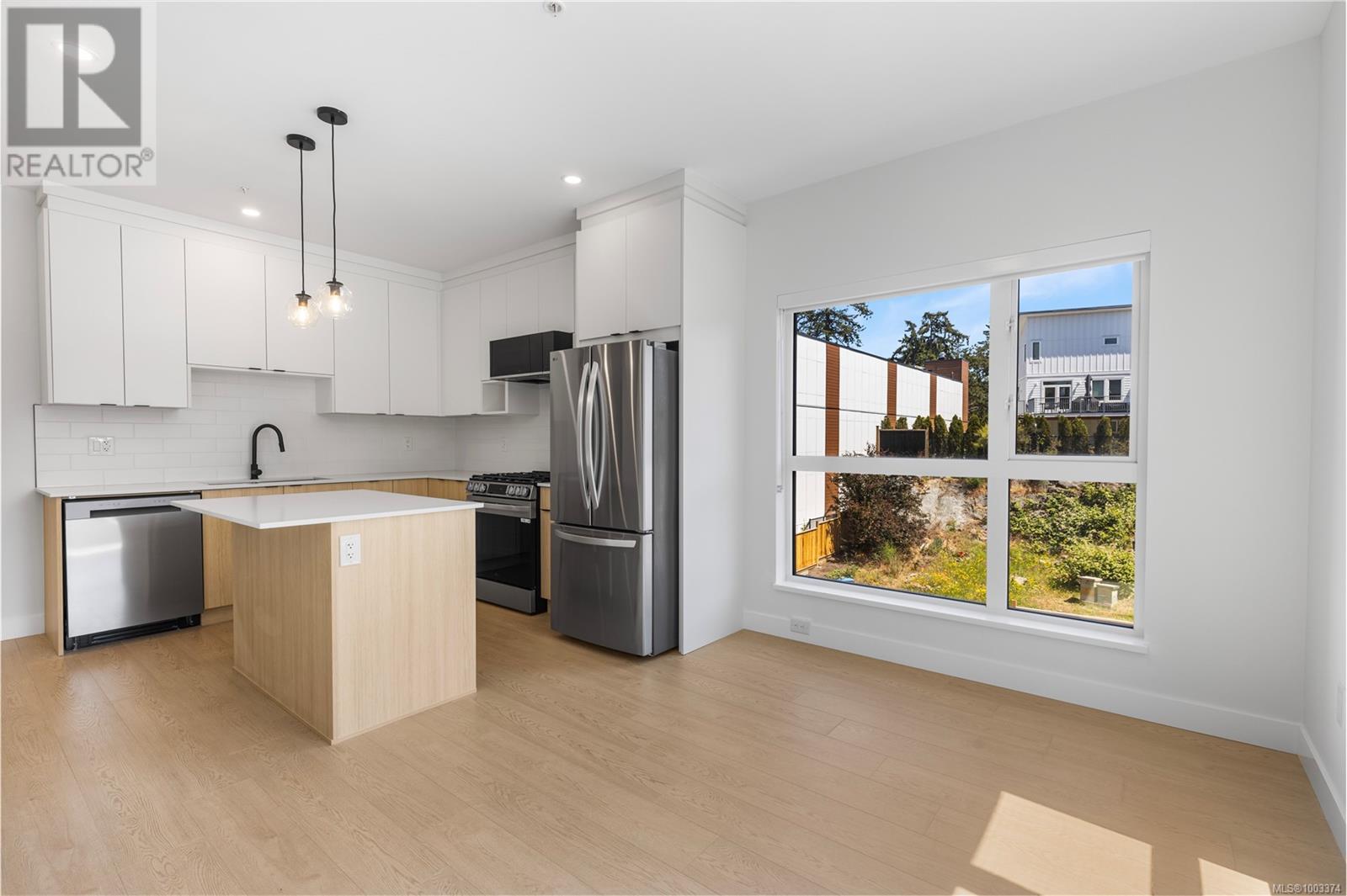 Photo 15 of 320 2629 Millstream Rd, Langford BC
