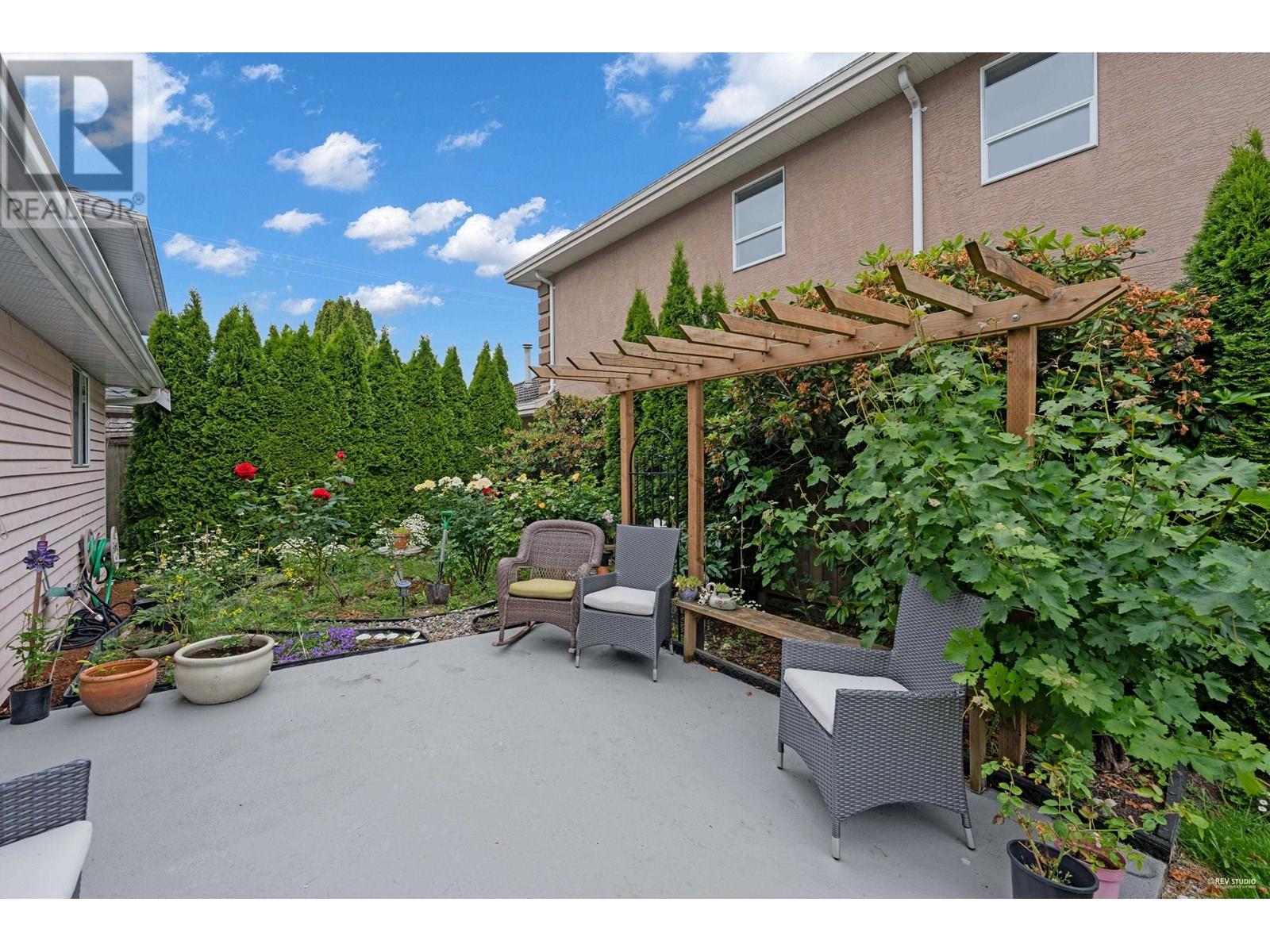 Photo 9 of 9220 Laka Drive, Richmond BC