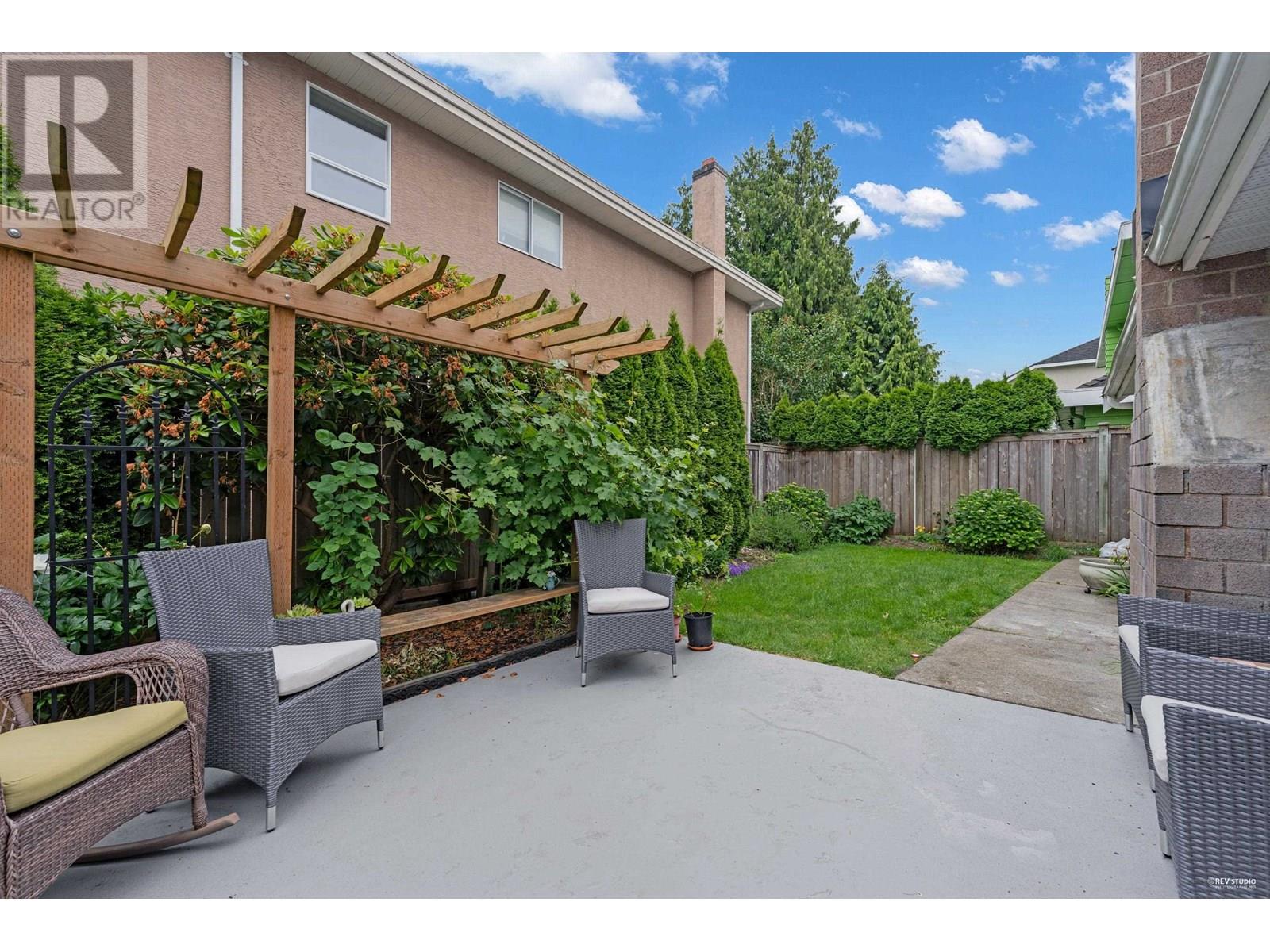 Photo 13 of 9220 Laka Drive, Richmond BC