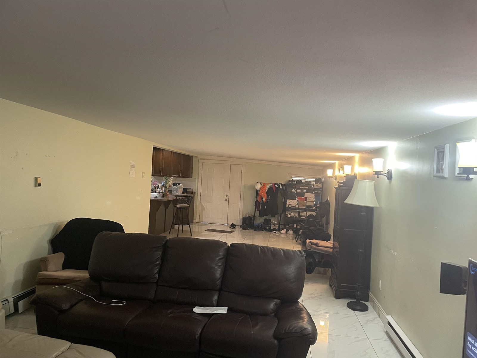 Photo 4 of 13538 84 Avenue, Surrey BC