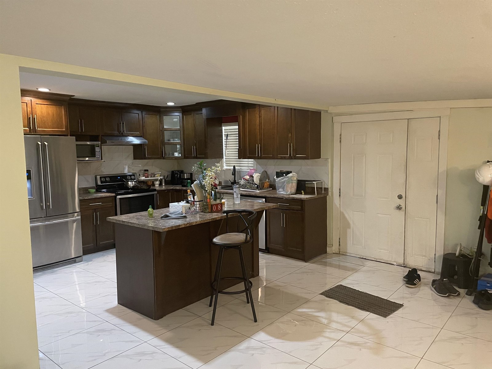 Photo 3 of 13538 84 Avenue, Surrey BC