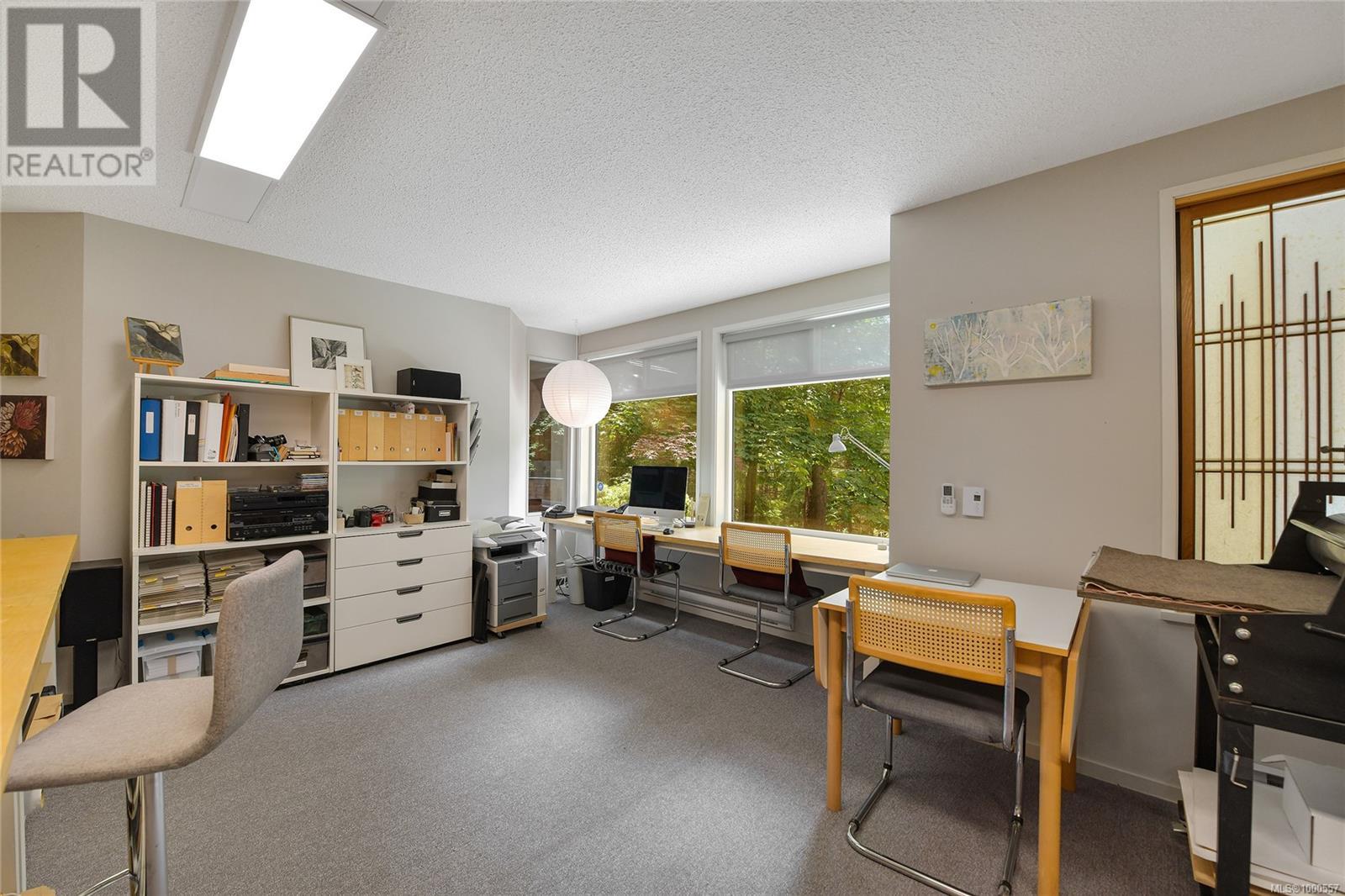  297 Wood Dale Drive, Mayne Island