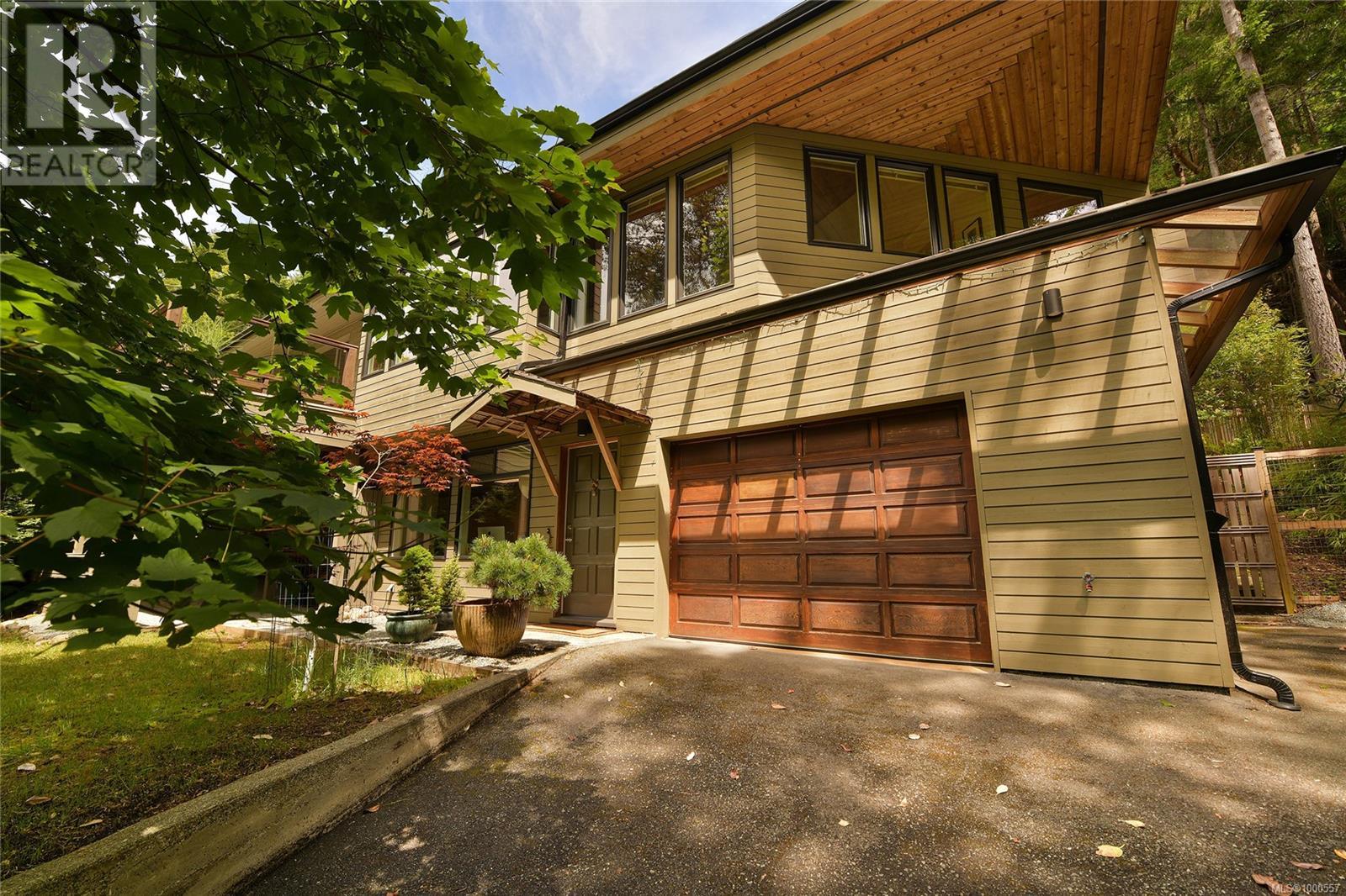  297 Wood Dale Drive, Mayne Island