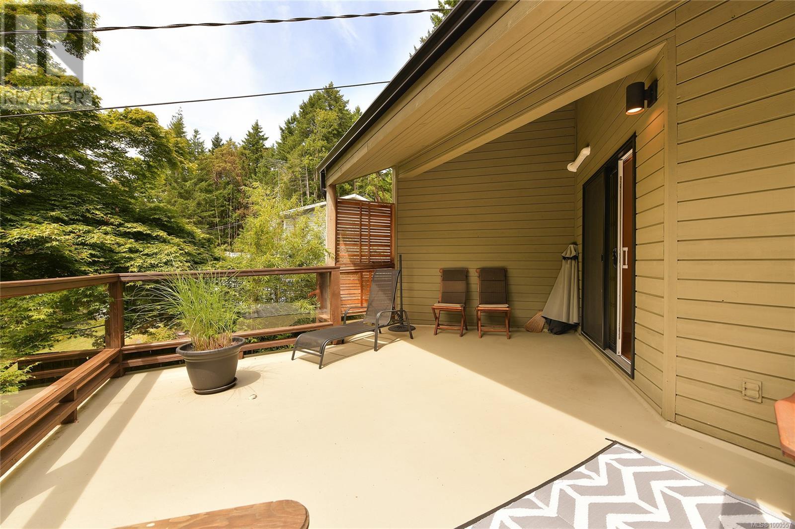  297 Wood Dale Drive, Mayne Island
