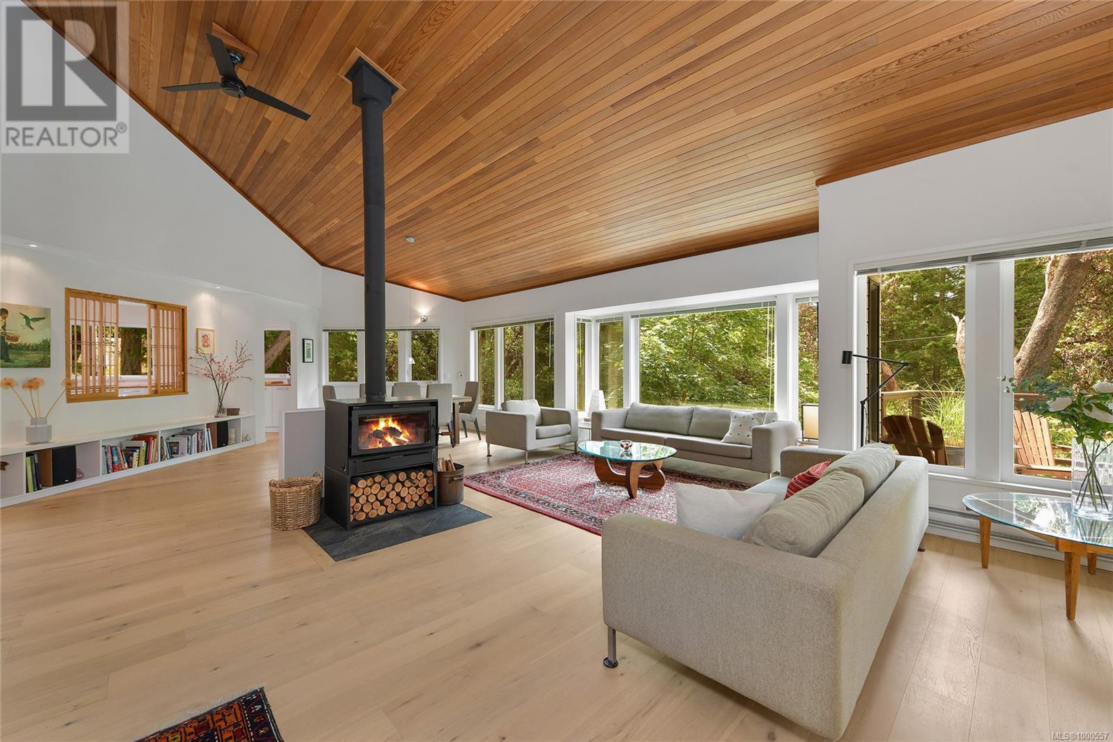  297 Wood Dale Drive, Mayne Island