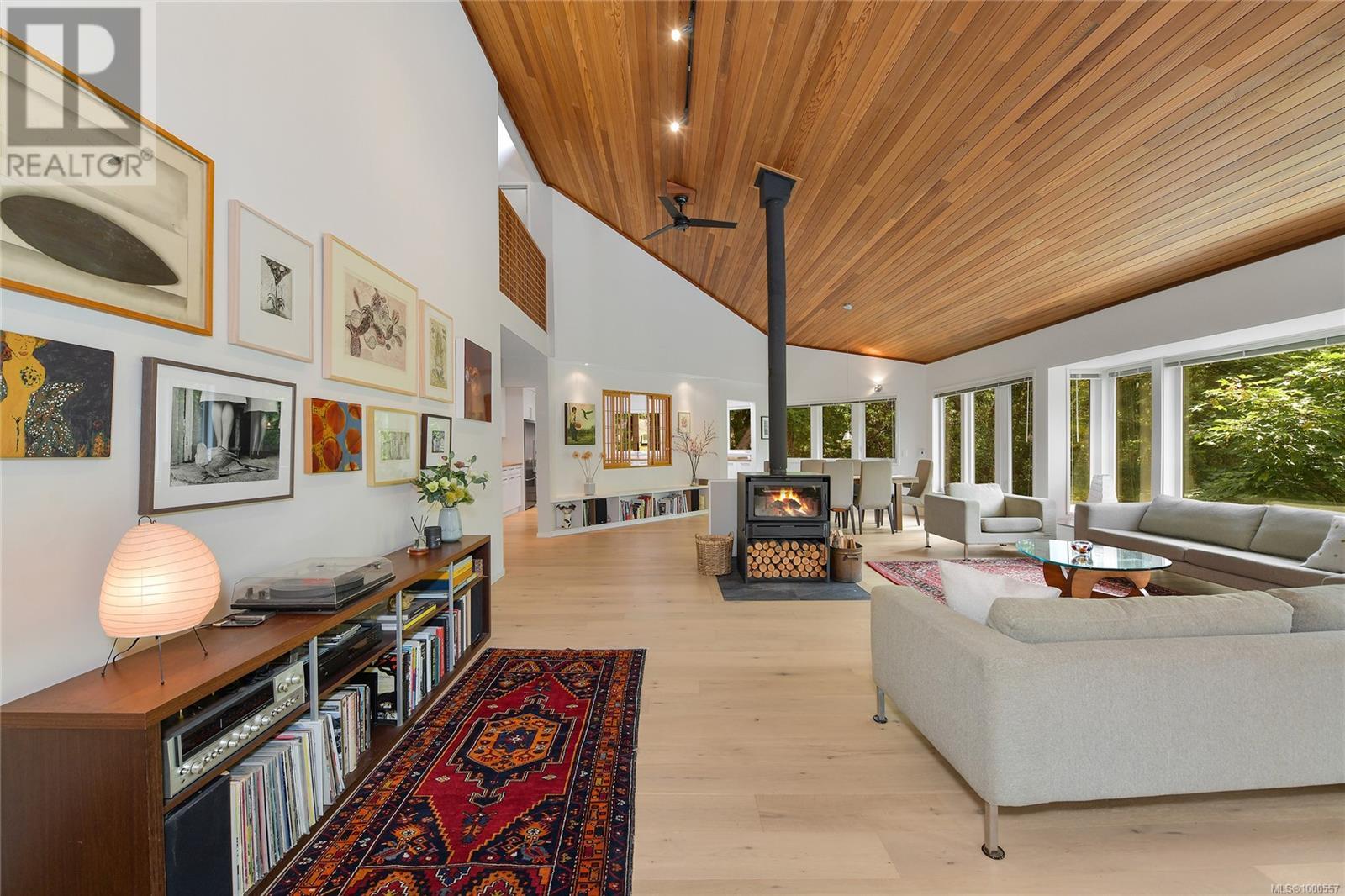  297 Wood Dale Drive, Mayne Island
