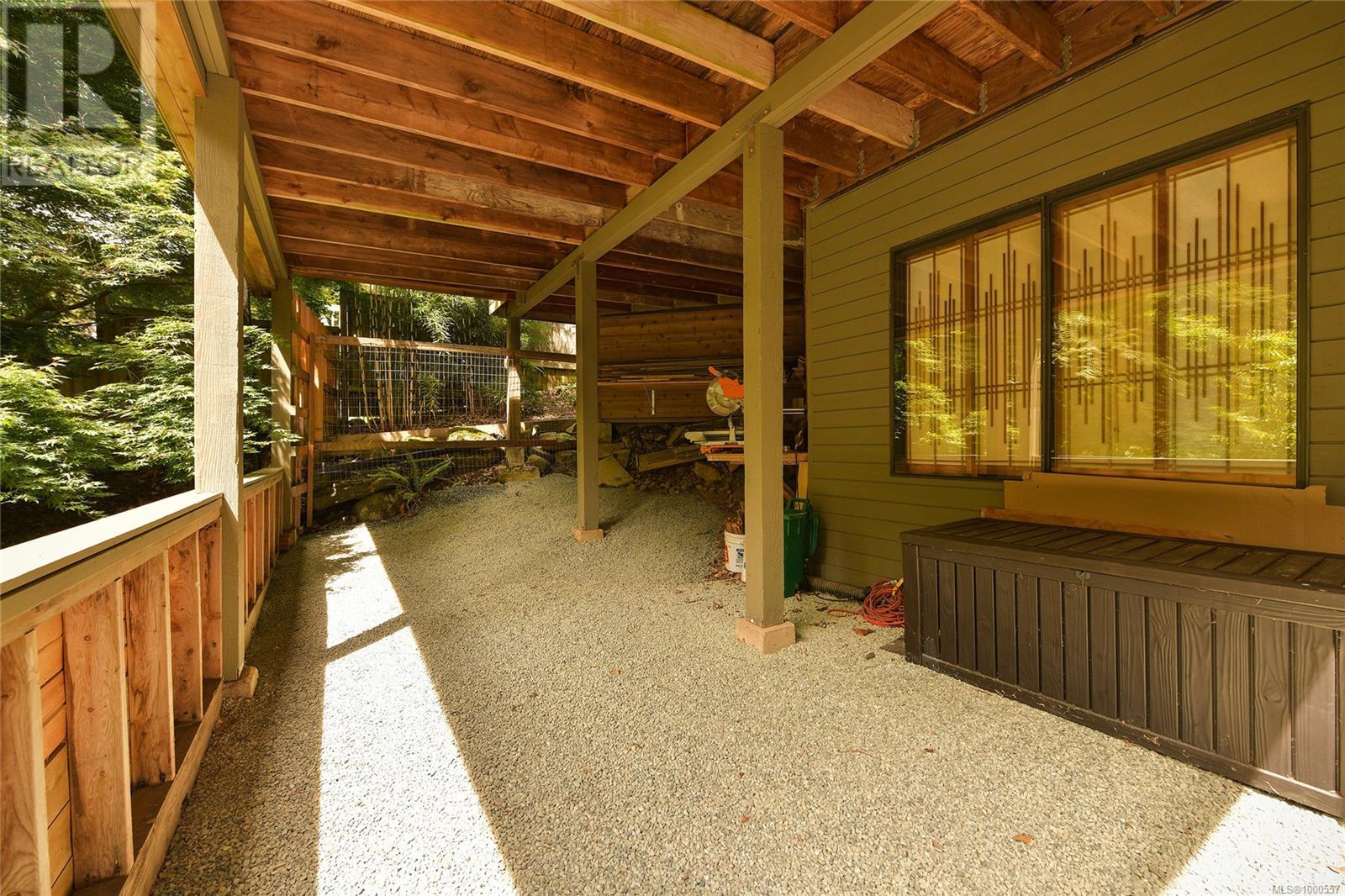  297 Wood Dale Drive, Mayne Island